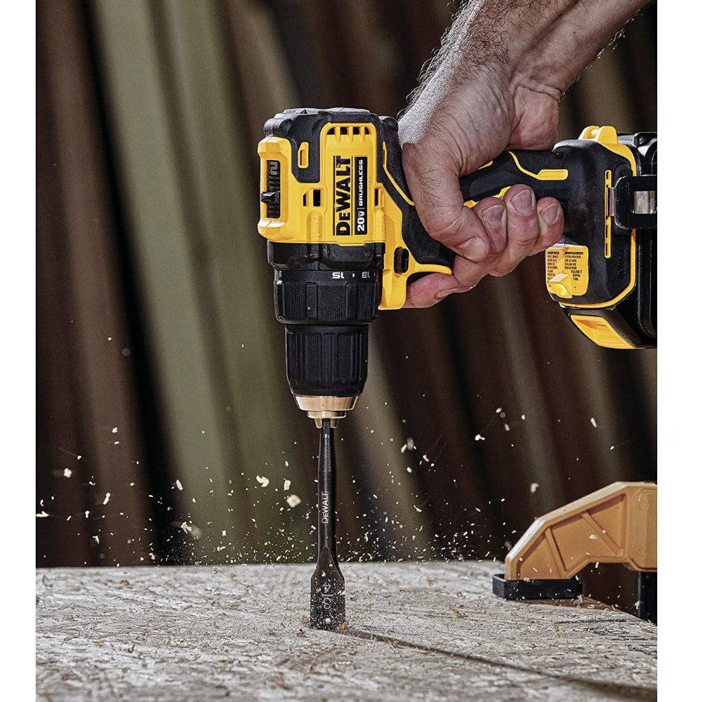 Perceuse-visseuse compacte 20V MAX Dewalt – Mandrin 1/2 po avec 2 batteries (DCD708C2) - Remis à neuf