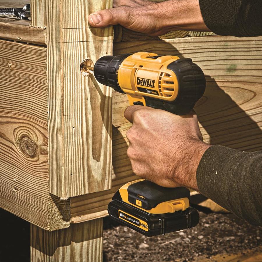 Dewalt 20V Max Drill and Impact Driver Combo Kit (DCK240C2) - Recertified-